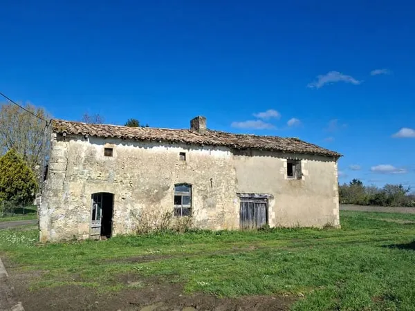 Maison à rénover SAINT PALAIS DE PHIOLIN