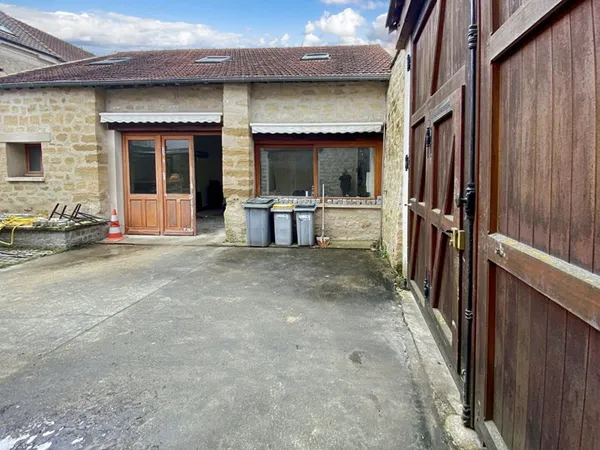 Maison VAUREAL VILLAGE 2 pièce(s) 71 m2 avec 2 places de parking.