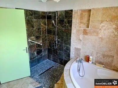 Maison située à St Laurent La Possession