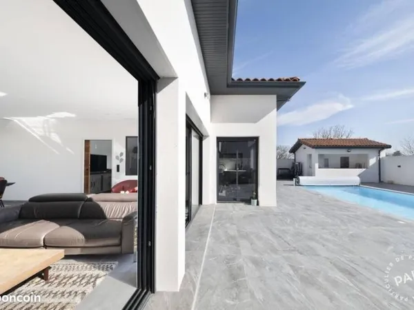 Maison 6 pièces 230 m²