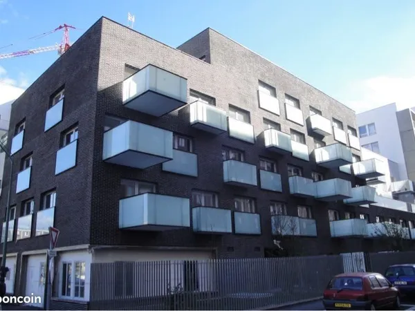 Beau studio - construction recente - quartier jolio curie
