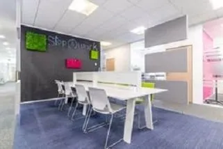 Rejoignez un espace de coworking collaboratif à Cergy Stop & Work