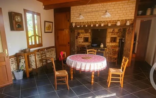 Maison 13 pièces 340 m²