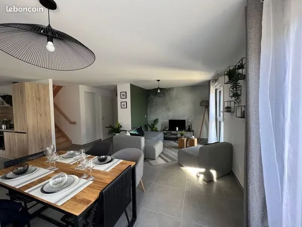 Maison - 4 pièces - LES CARRÉS MANSE
