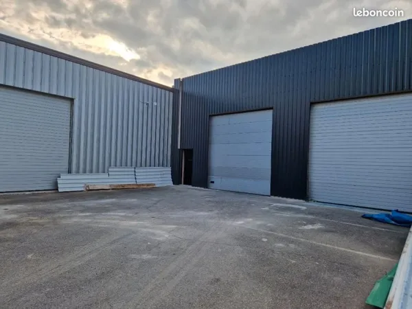 Local professionnel 560m² Gaillac