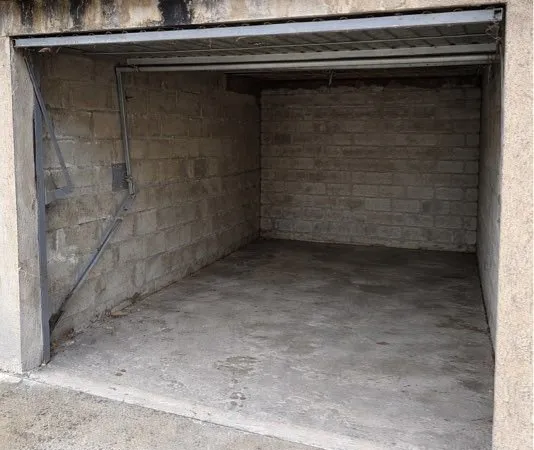 À louer box / remise 20 m² - stockage - Levallois Aristide Briand