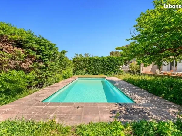 Maison 6 pièces 161 m²