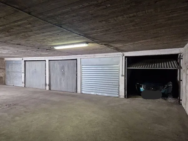 Parking 13 m²