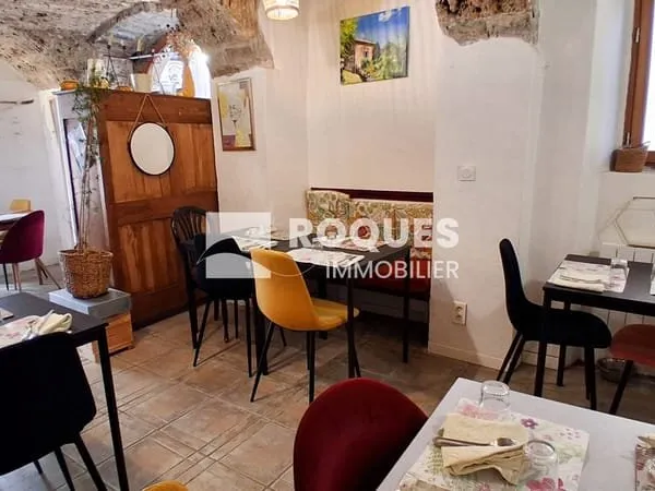 Immeuble mixte avec restaurant et appartement Belle opport