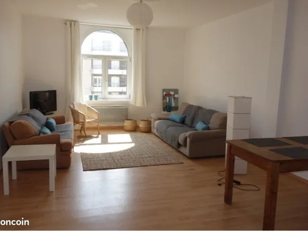 Lille centre - Loue appartement T3 (2 chambres)- bd Carnot