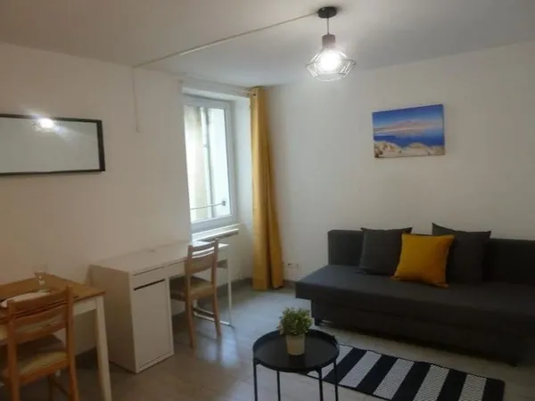 Studio 1 pièce 26 m²