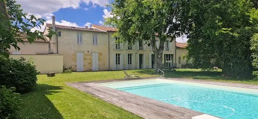 Propriété 14 pièces 575 m²