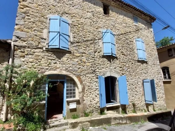 Maison 8 pièces 393 m²