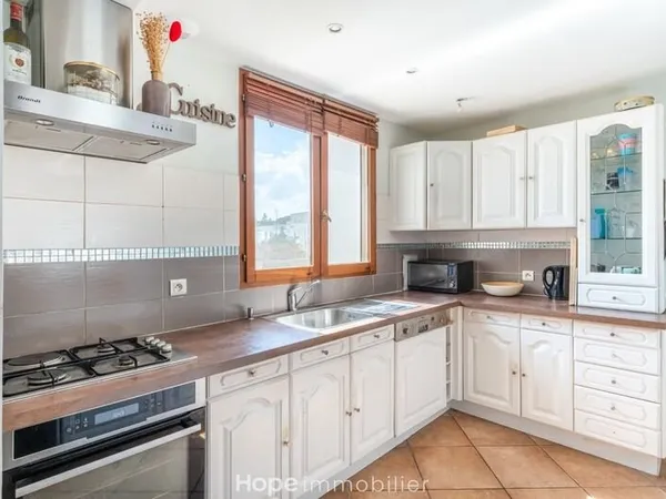 Appartement à vendre 5 pièces PIERRE BENITE (69)