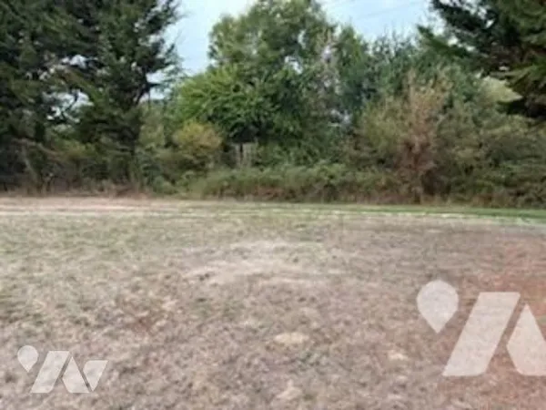 Terrain 803 m²