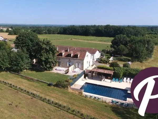 Ensemble immobilier - Activité gîtes