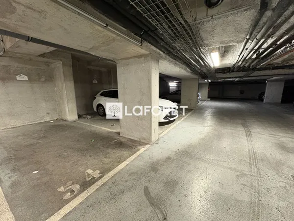 Parking 308 m²
