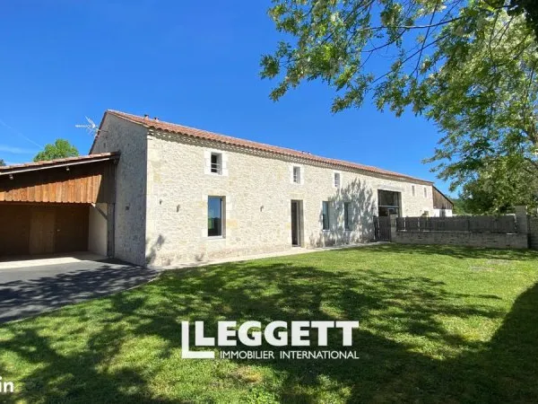 Maison 9 pièces 372 m²