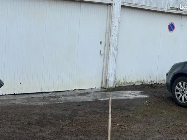 Garage à louer