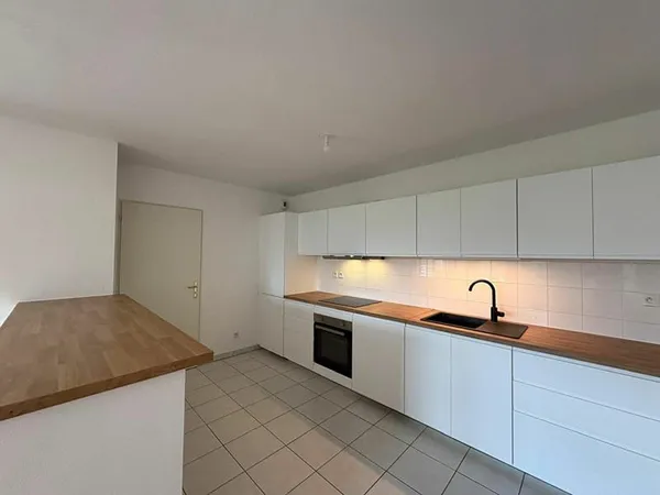 THIONVILLE - F3 - DEUX CHAMBRES -TERRASSE - DOUBLE PARKING