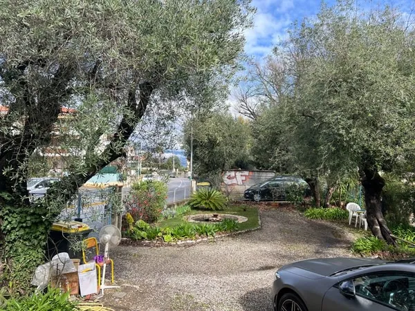 A LOUER - St LAURENT DU VAR