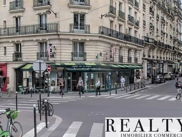 Bureaux 334 m²