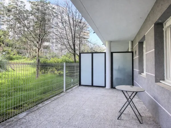Studio 30 m2 Marseille 15 avec terrasse de 15m²