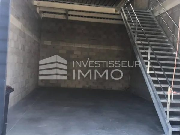 Local d'activité 420 m²