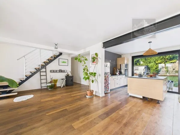 PROXIMITE CENTRE VILLE A 10 MIN SOPHIE BARAT