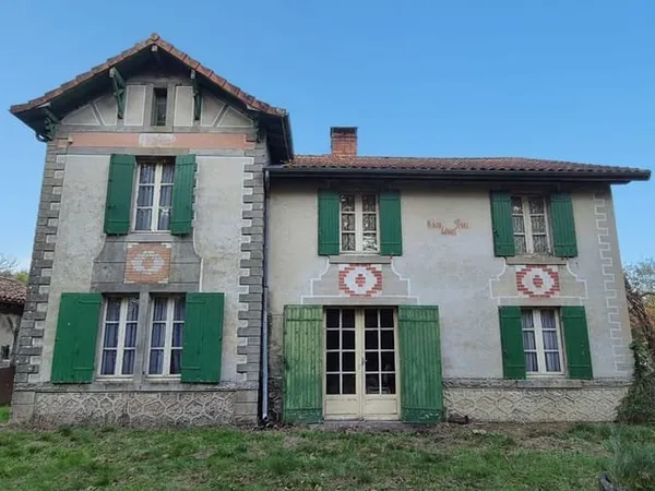 Maison 9 pièces 223 m²