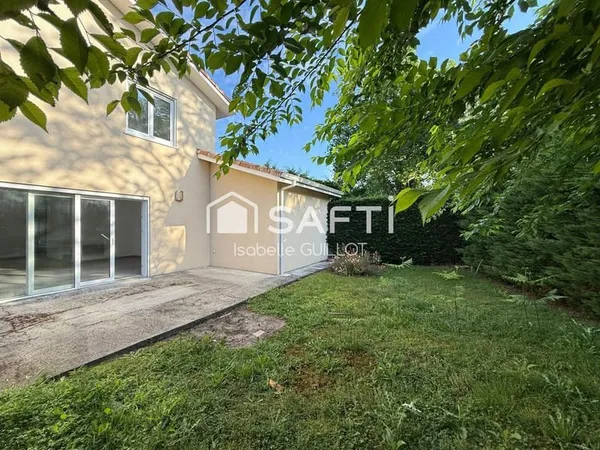 Maison 108 m2 avec garage
