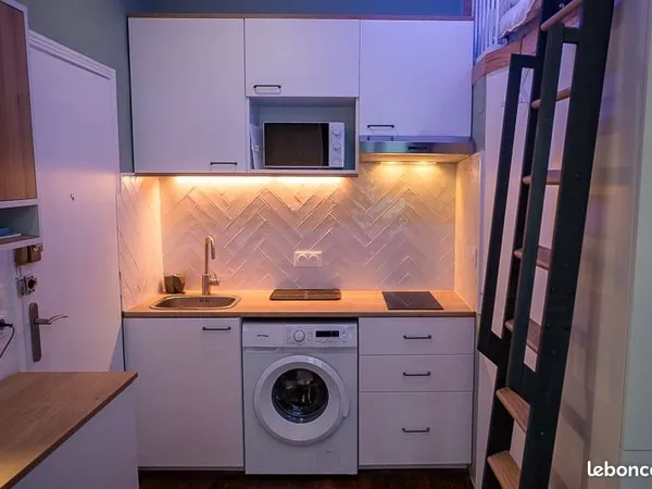 Studio 1 pièce 13 m²