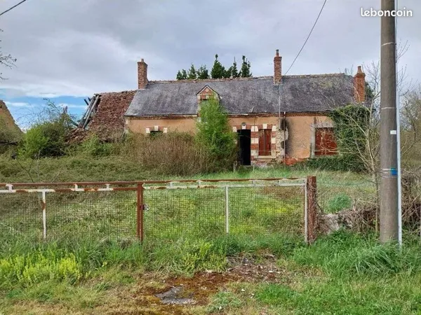 À vendre terrain avec maison à rénover entièrement