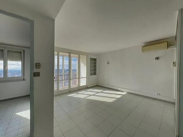 Appartement T3 53m² lumineux Avignon Proche Remparts