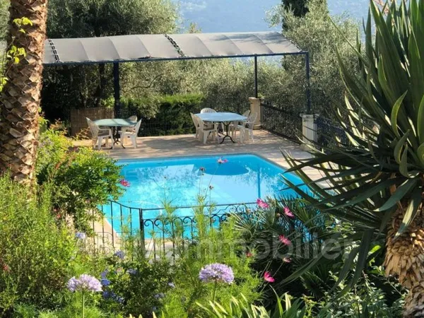 Maison Vente Le Broc   895000€