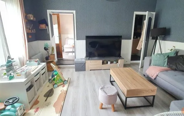 5 min LISIEUX MAISON AVEC BEAU POTENTIEL