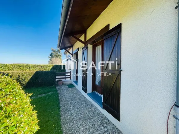 Belle maison dans cadre bucolique, offrant le confort de plain-pied