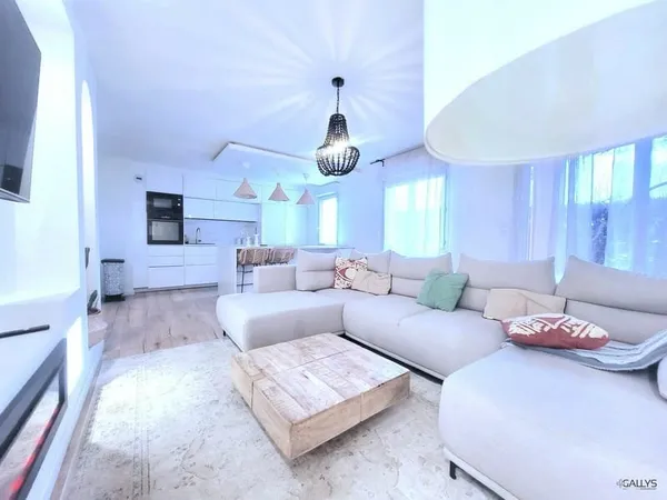 SUPERBE T3 design et moderne de 65 m2 >> BALMA