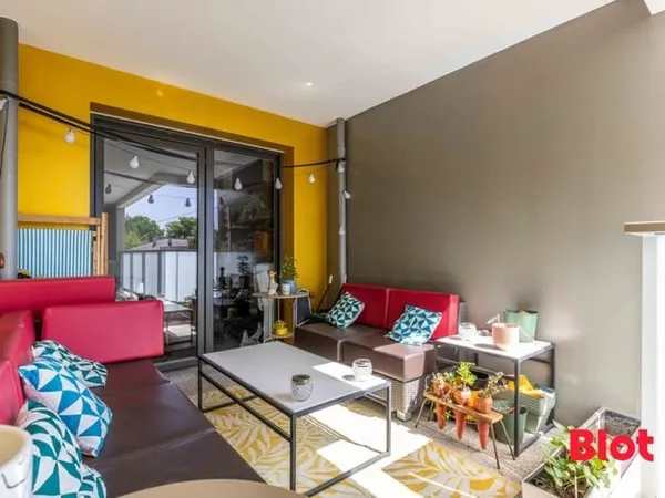 À VENDRE - Superbe appartement T2 contemporain avec grande terrasse exposée sud - THORIGNÉ-FOUILLARD