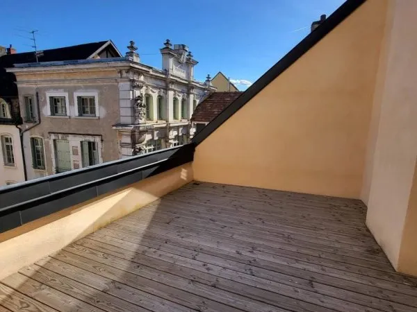 Appartement 5 pièces 181 m²
