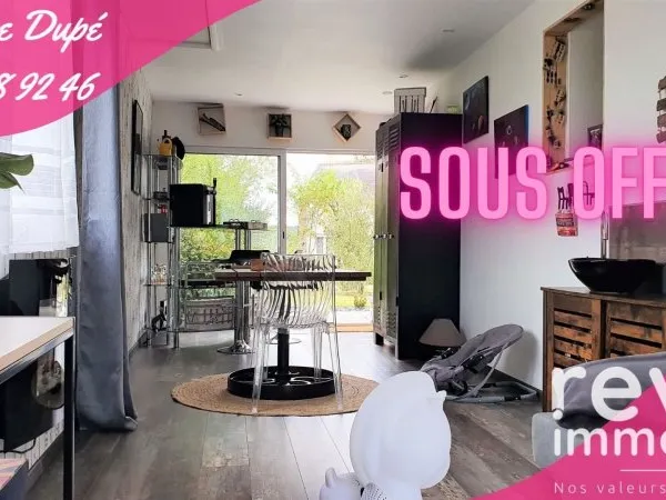 PLAIN-PIED récent de 125 m², avec vue imprenable sur les côteaux !!!