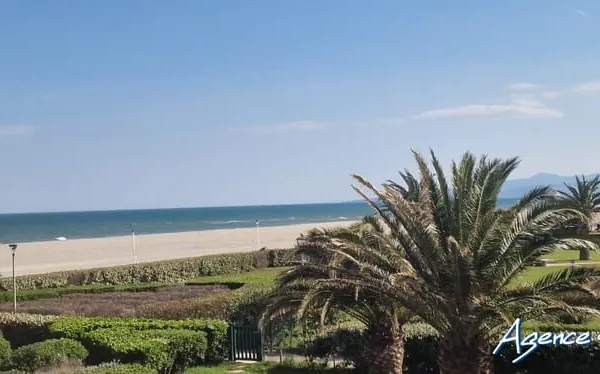 Magnifique vue mer pour ce T2 avec grande terrasse