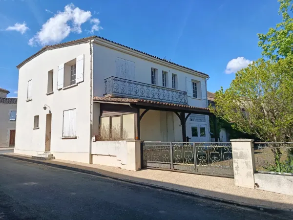 Maison à vendre 10 pièces POMPORT (24)