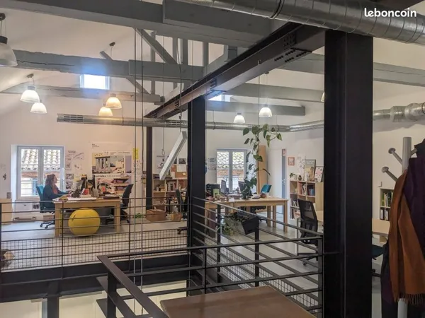 Bureaux en espace coworking - 100 TTC / mois