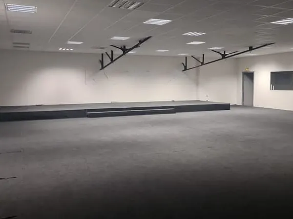 Local 199 m²