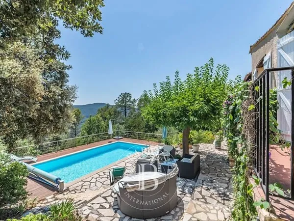 Bagnols-En-Forêt - Maison De Charme Avec Vue Mer