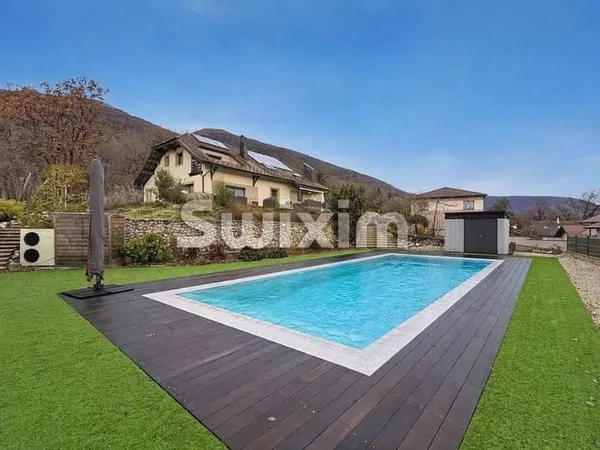 Maison 8 pièces 280 m²