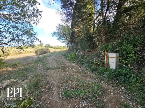 Terrain viabilisé hors lotissement