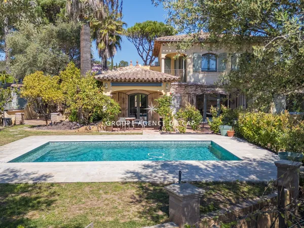 SAINT RAPHAEL VALESCURE VILLA 6 PIECES AVEC PISCINE