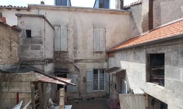 Maison 7 pièces 197 m²
